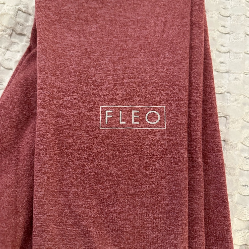 Fleo El Toro 25” High Waisted Leggings - Size Small